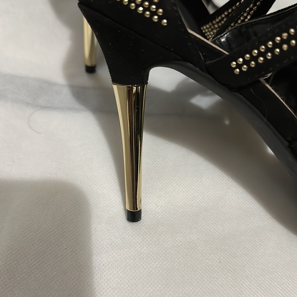 Size 8 Guess glamour heels - Picture 8 of 8